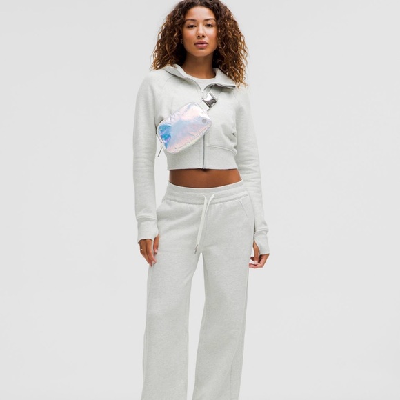 LULULEMON Everywhere Belt Bag 1L Iridescent NWT - Picture 2 of 7